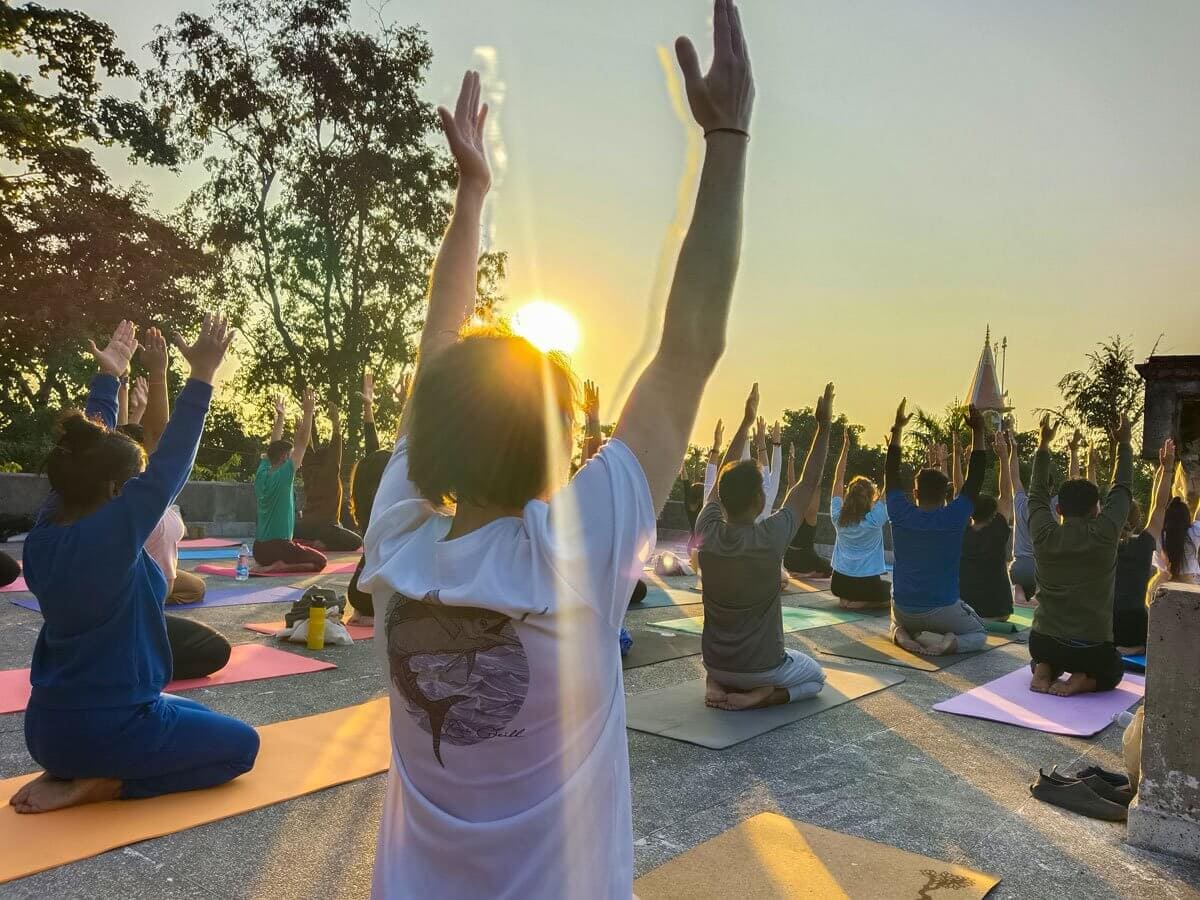 Interior view of 100 Hour Yoga Teacher Training in Rishikesh, India – Rishikul Yogshala (Yoga Alliance Certified) retreat location